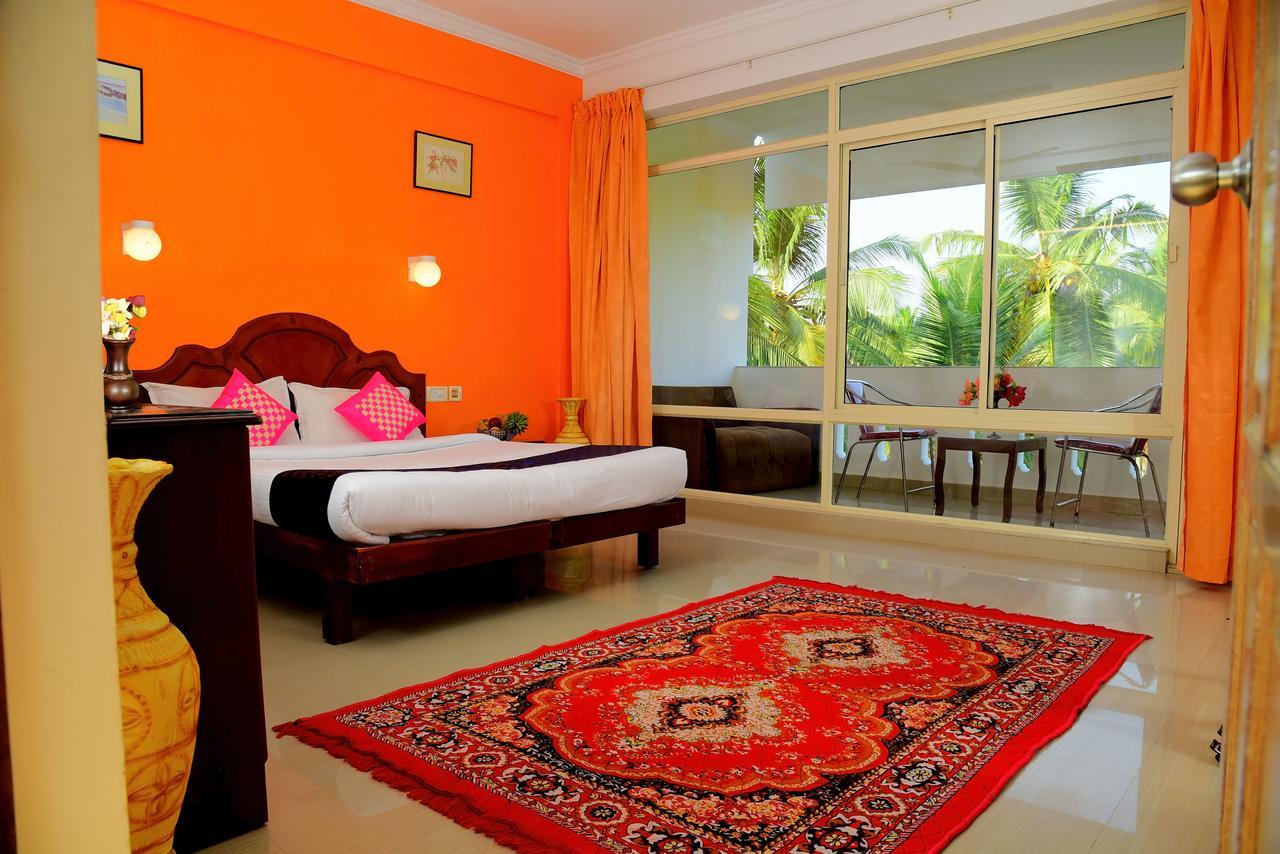 Ocean Bay Ayurvedic Beach Resort Kovalam Exterior foto