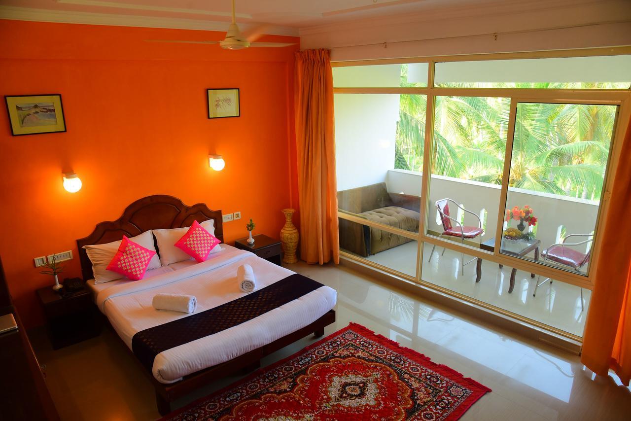 Ocean Bay Ayurvedic Beach Resort Kovalam Exterior foto